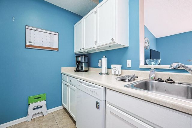 1943 Bent Grass Dr Apt H, Surfside Beach, SC 29575