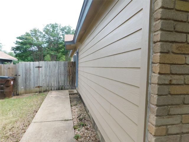 2027 Redwing WAY, Round Rock, TX 78664