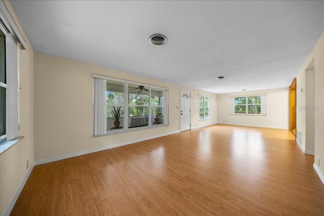 13495 SE 108TH COURT ROAD, Ocklawaha, FL 32179