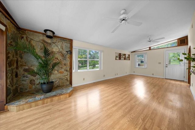 13495 SE 108TH COURT ROAD, Ocklawaha, FL 32179