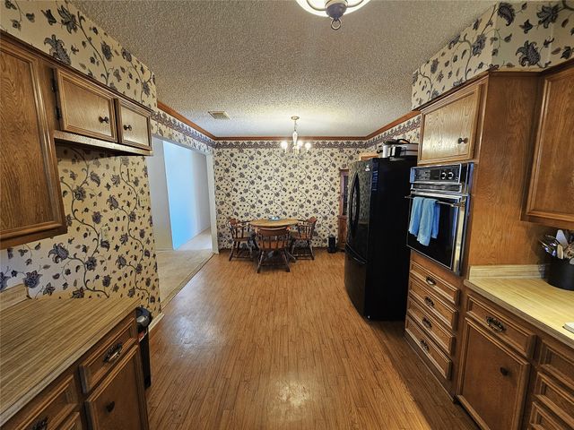 1103 La Villeta Street, Mexia, TX 76667