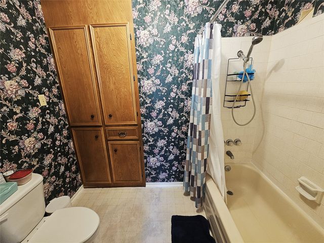 1103 La Villeta Street, Mexia, TX 76667