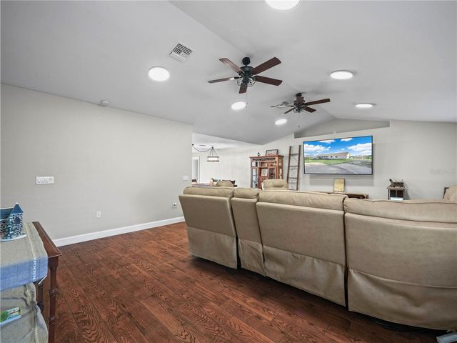 124 PANGOLA DRIVE, Winter Haven, FL 33880