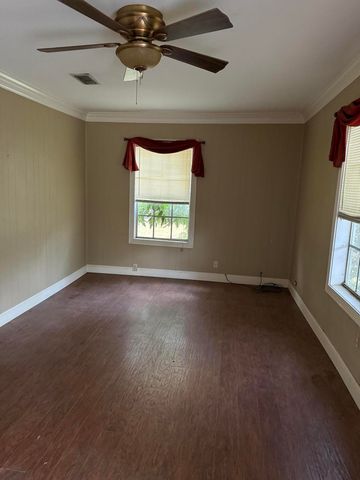 2887 Hwy 13 North, Columbia, MS 39429