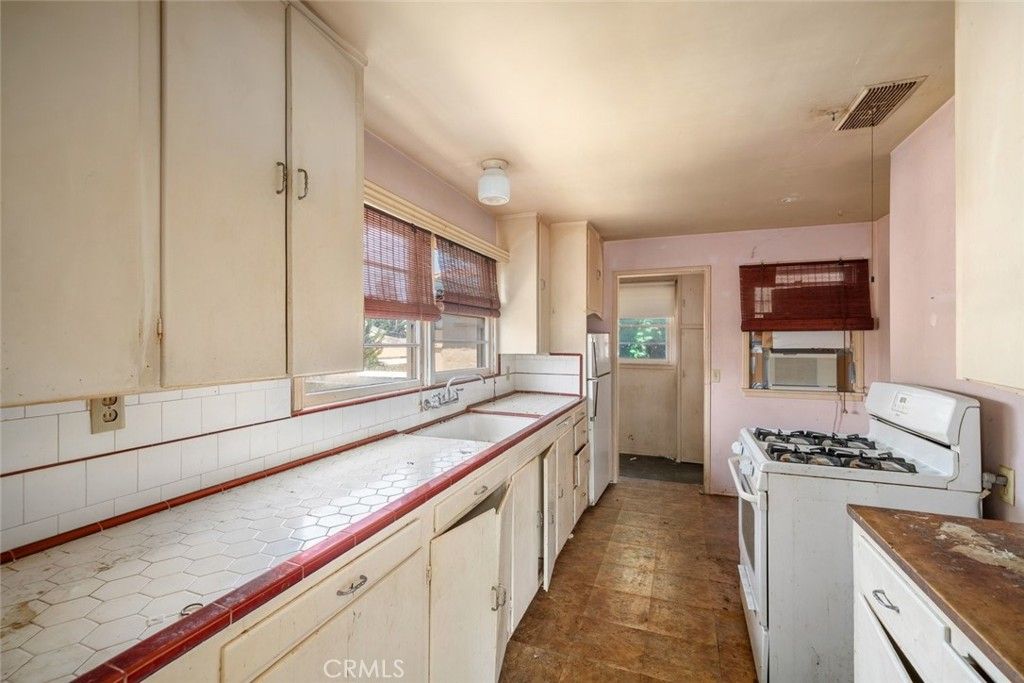 Image 31 of property listing at 435 Dunes, Morro Bay, CA 93442