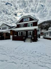 293 Riverside Drive, Logan, WV 25601