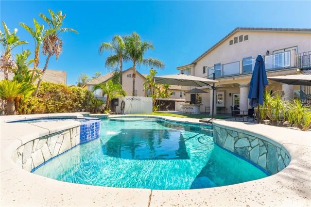 27574 Corte Del Sol, Moreno Valley, CA 92555
