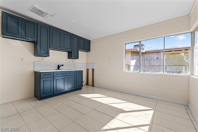 2204 South 15th Street 2204, Las Vegas, NV 89104