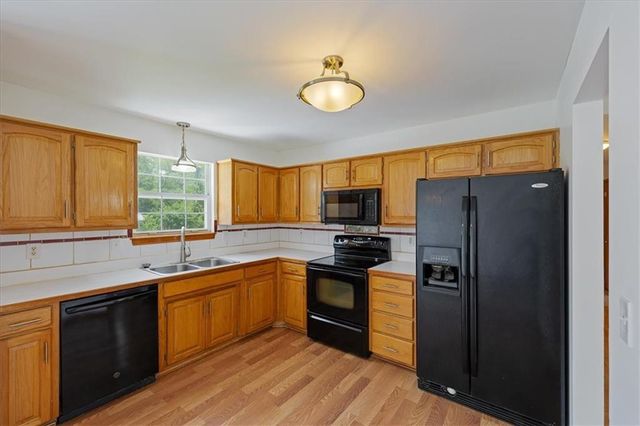 16008 Terry Avenue, Belton, MO 64012