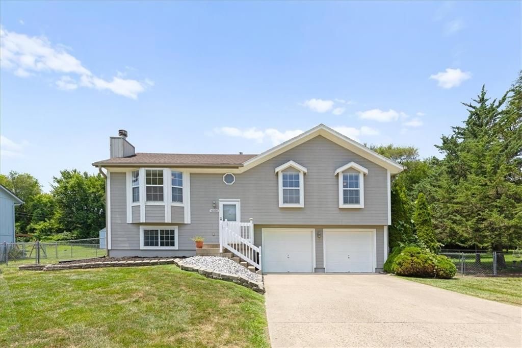 16008 Terry Avenue, Belton, MO 64012