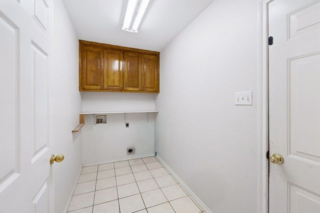 7501 Cains Meadow Court, Burleson, TX 76028