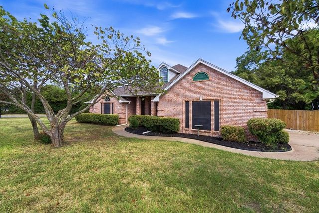 7501 Cains Meadow Court, Burleson, TX 76028
