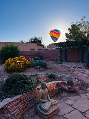 6920 Via Del Cerro NE, Albuquerque, NM 87113