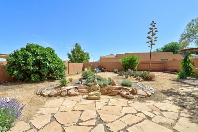 6920 Via Del Cerro NE, Albuquerque, NM 87113
