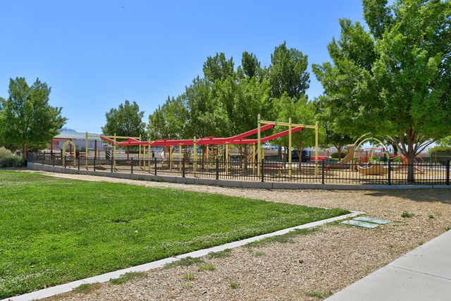 6920 Via Del Cerro NE, Albuquerque, NM 87113
