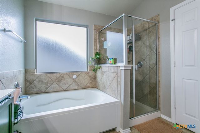 5646 Stonehaven Drive, Temple, TX 76502