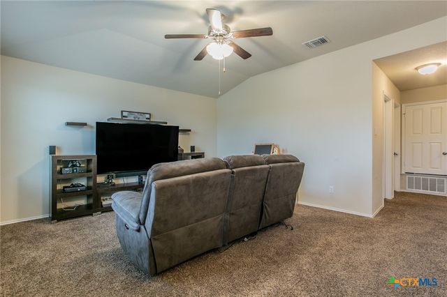 5646 Stonehaven Drive, Temple, TX 76502