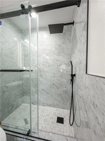 1944 Glendon 209, Los Angeles, CA 90025