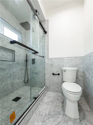 1944 Glendon 209, Los Angeles, CA 90025