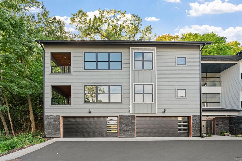 5754 Shady Oak Road S 3, Minnetonka, MN 55343 — photo 2