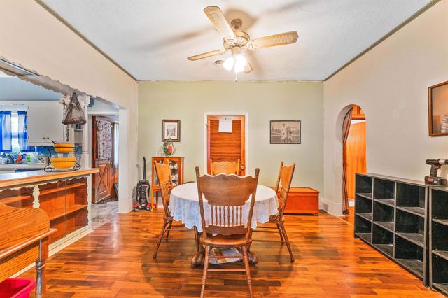 229 S Sedgwick St, Wichita, KS 67213