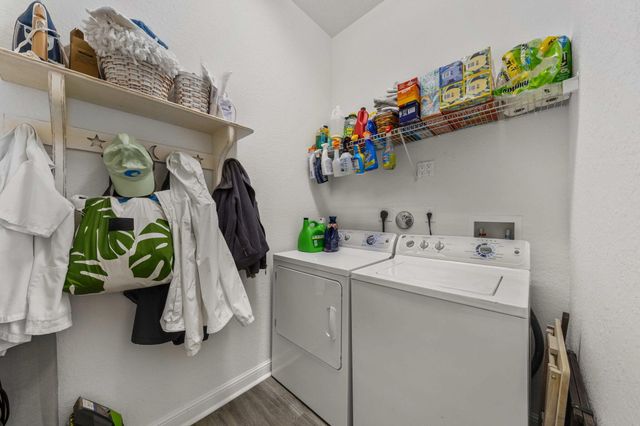 950 Marina Del Ray Lane 1, West Palm Beach, FL 33401