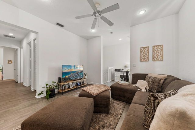 950 Marina Del Ray Lane 1, West Palm Beach, FL 33401