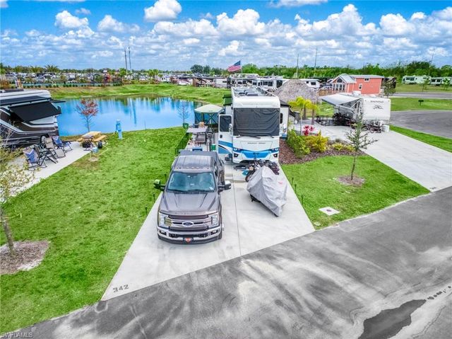 342 Sovereign ST, Punta Gorda, FL 33982