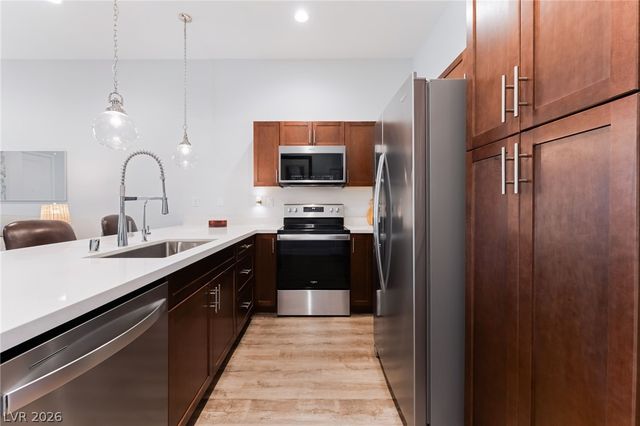 6432 Spring Jog Street, Las Vegas, NV 89166