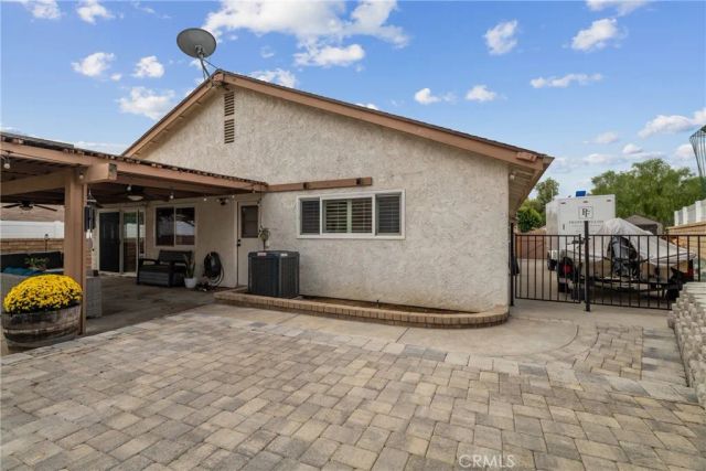 20755 Benz, Saugus, CA 91350