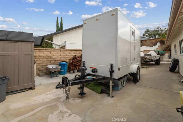 20755 Benz, Saugus, CA 91350