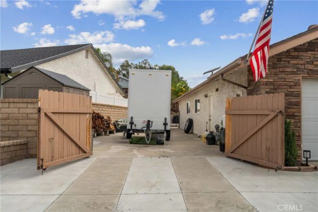 20755 Benz, Saugus, CA 91350