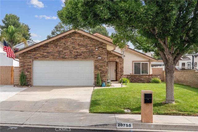 20755 Benz, Saugus, CA 91350