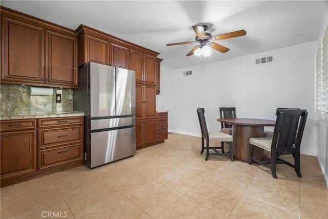 20755 Benz, Saugus, CA 91350