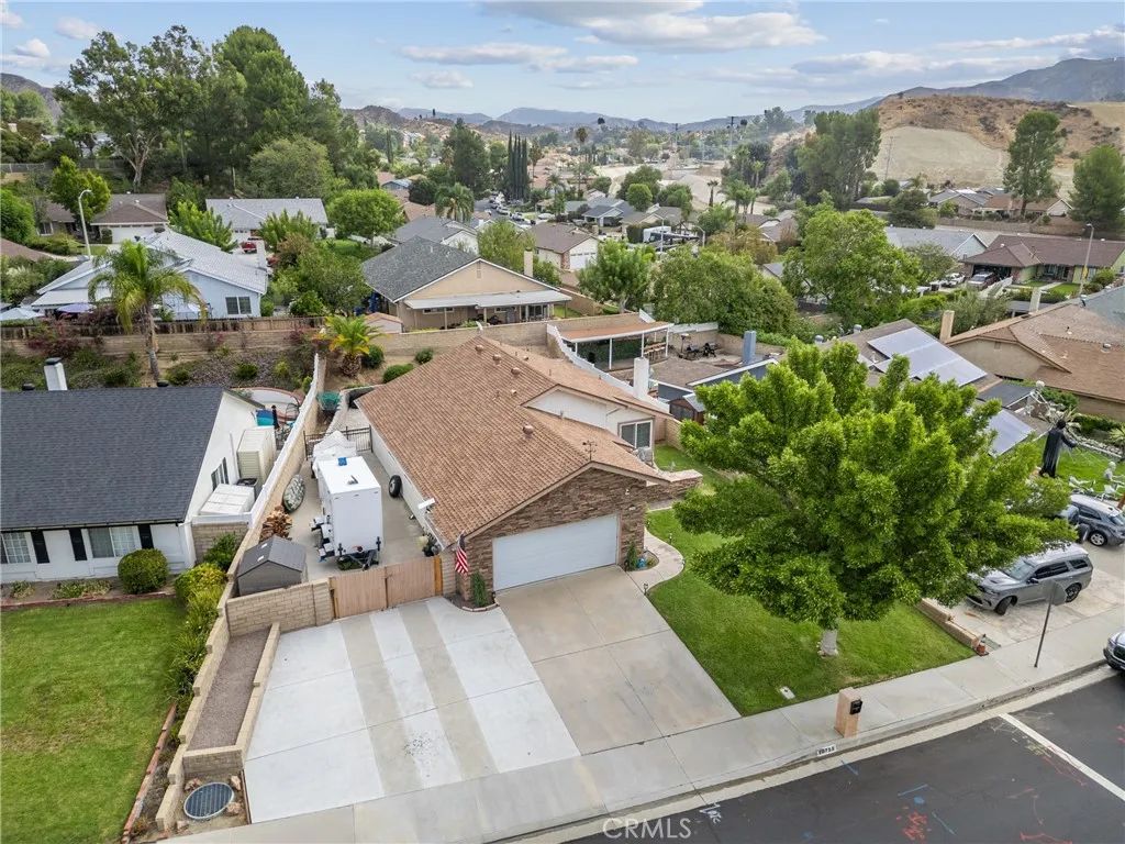 20755 Benz, Saugus, CA 91350