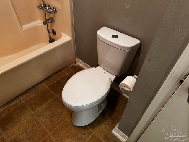 8210 Kipling St D, Pensacola, FL 32514