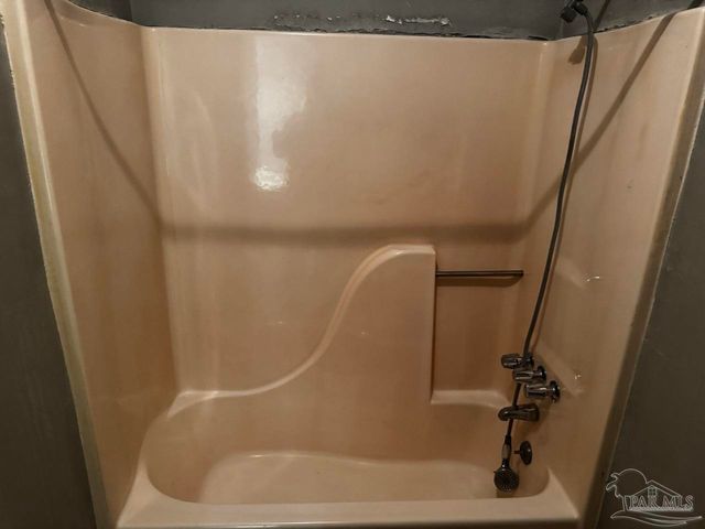 8210 Kipling St D, Pensacola, FL 32514