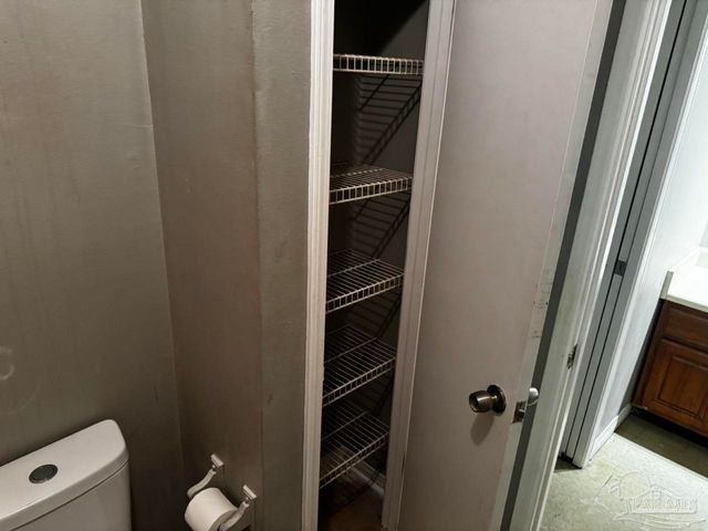 8210 Kipling St D, Pensacola, FL 32514