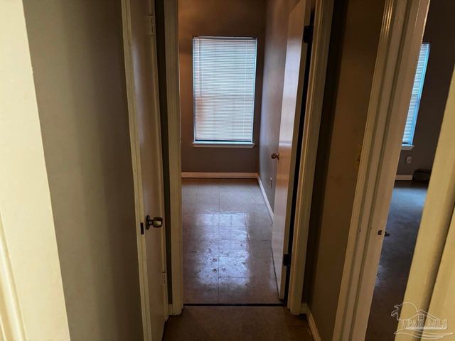 8210 Kipling St D, Pensacola, FL 32514