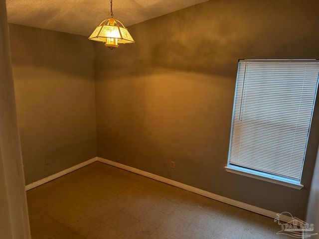 8210 Kipling St D, Pensacola, FL 32514