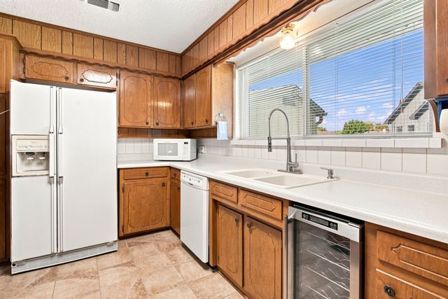 504 Panama Court, Granbury, TX 76048