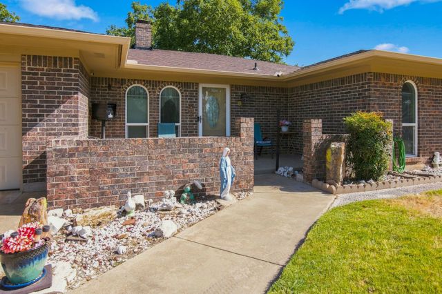 504 Panama Court, Granbury, TX 76048