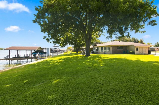 504 Panama Court, Granbury, TX 76048
