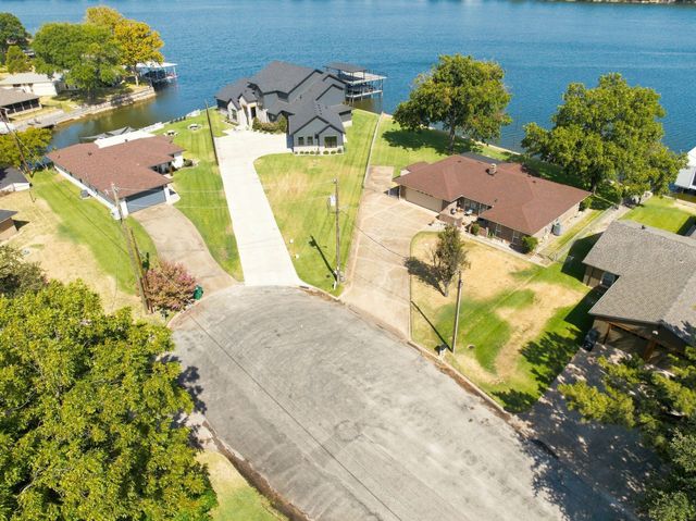 504 Panama Court, Granbury, TX 76048