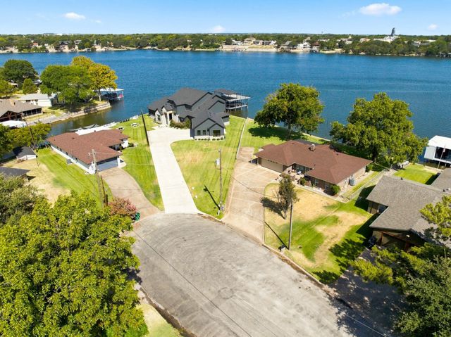 504 Panama Court, Granbury, TX 76048