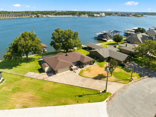 504 Panama Court, Granbury, TX 76048