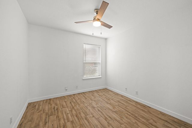 105 Stanford DR, Leander, TX 78641