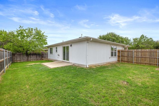 105 Stanford DR, Leander, TX 78641