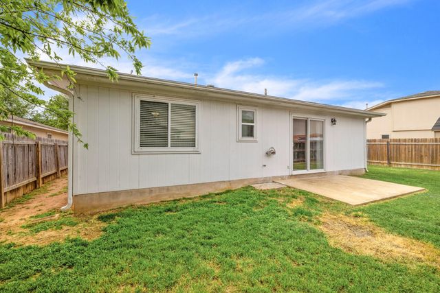 105 Stanford DR, Leander, TX 78641