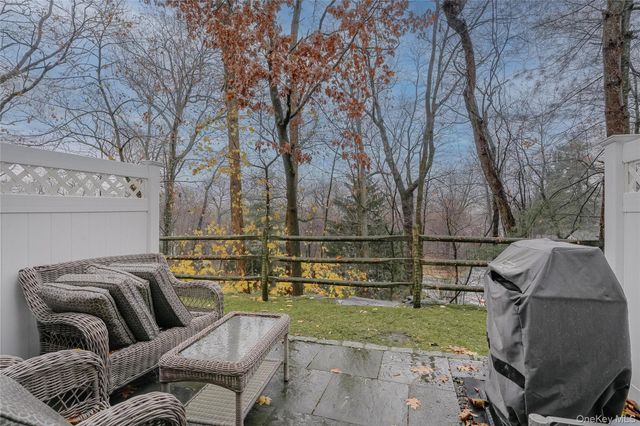 203 Park Ridge Lane, White Plains, NY 10603